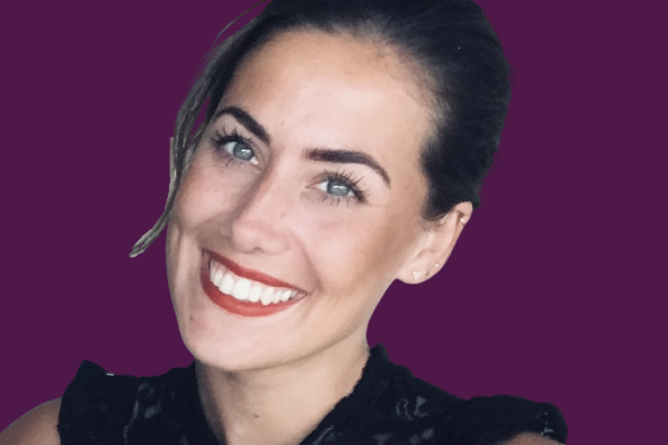Loïs paarse achtergrond.png